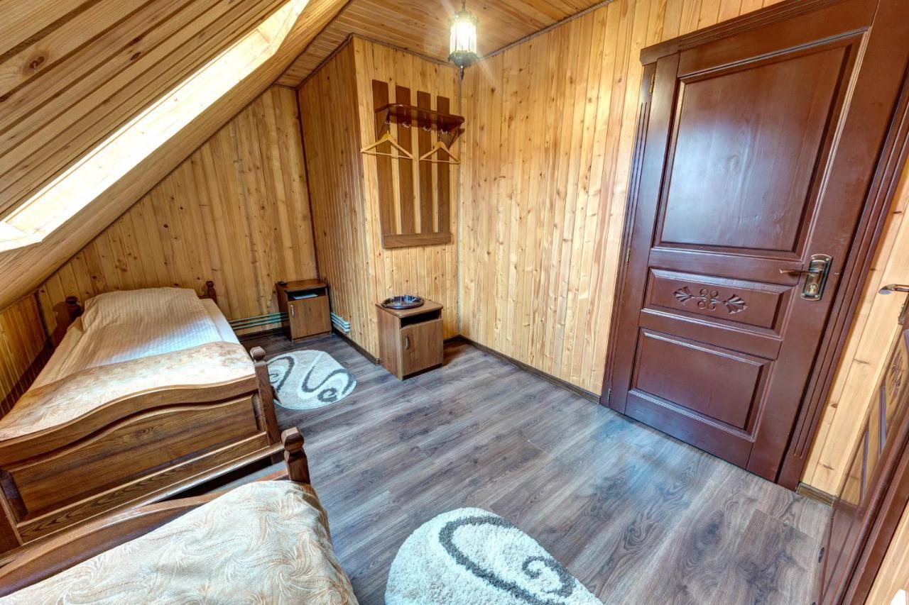 Milli & Jon Hotel Bukovel Exterior foto