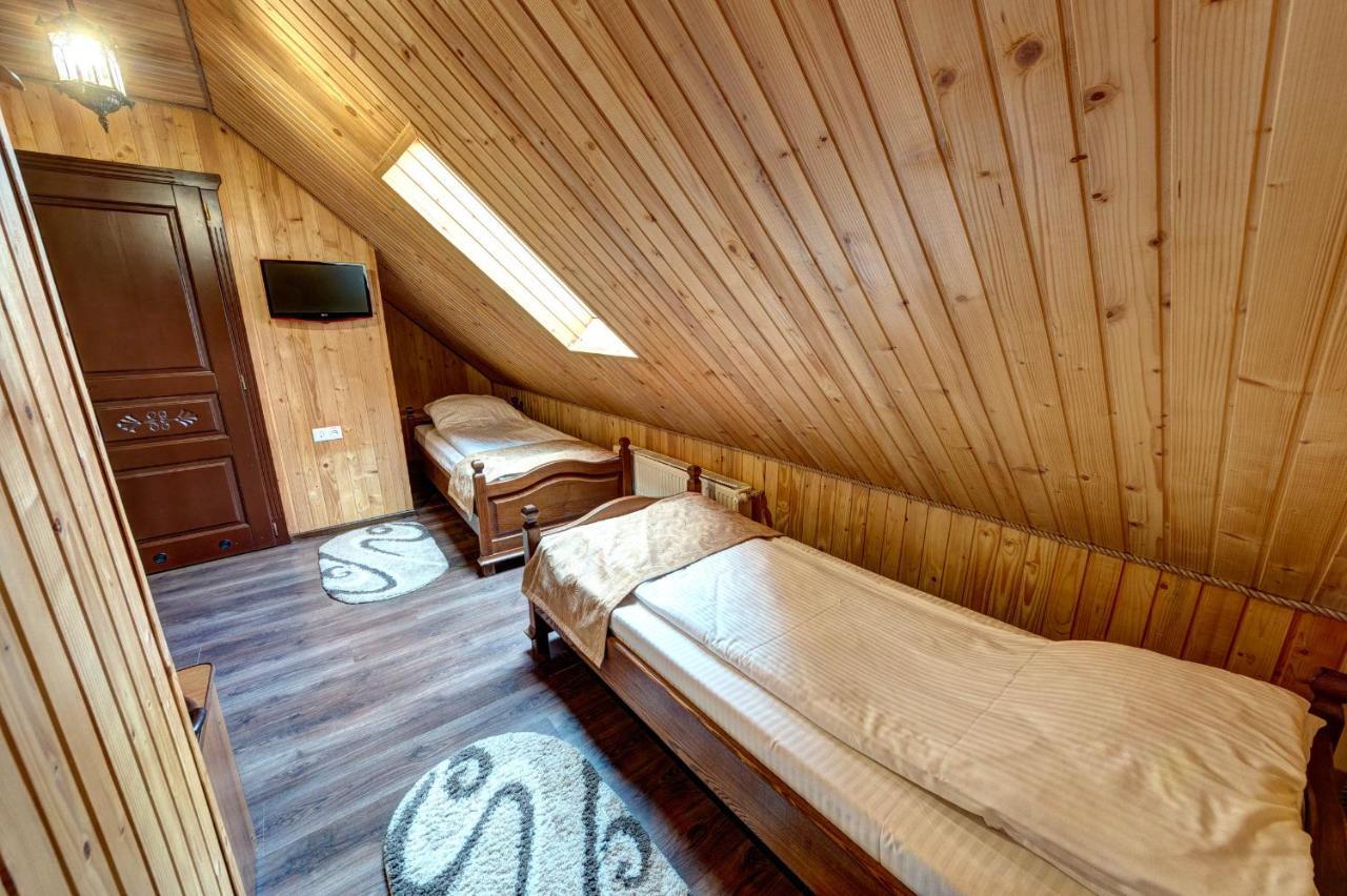 Milli & Jon Hotel Bukovel Exterior foto